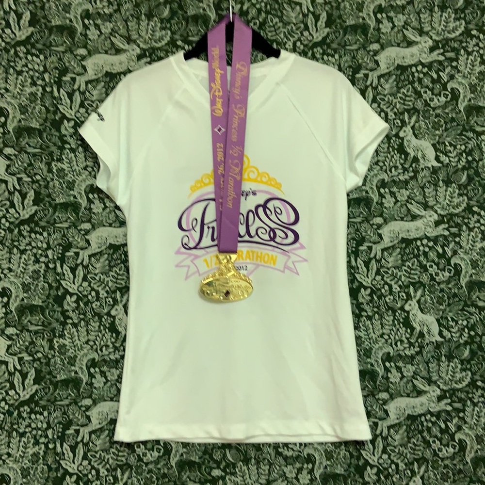 Disney Princess 1/2 Marathon shirt and medal